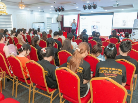 Buổi Giao Lưu Chăm Sóc Da Từ Các Chuyên Gia Lĩnh Vực Làm Đẹp