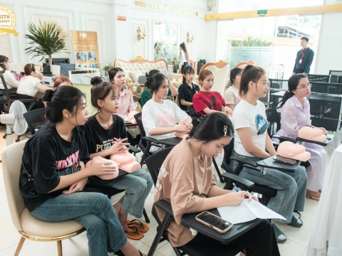 Khóa Học Chăm Sóc Da 0Đ: Khám Phá Bí Quyết Làn Da Khỏe Đẹp!