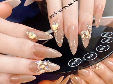 Tác phẩm của Học viên nhà Carita Academy