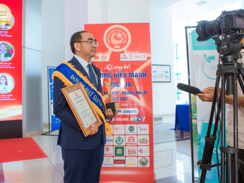 CARITA ACADEMY ĐƯỢC BÌNH CHỌN THƯƠNG HIỆU MẠNH QUỐC GIA NĂM 2025