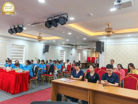 TRƯỜNG CAO ĐẲNG Y DƯỢC THAM QUAN TRUNG TÂM CARITA